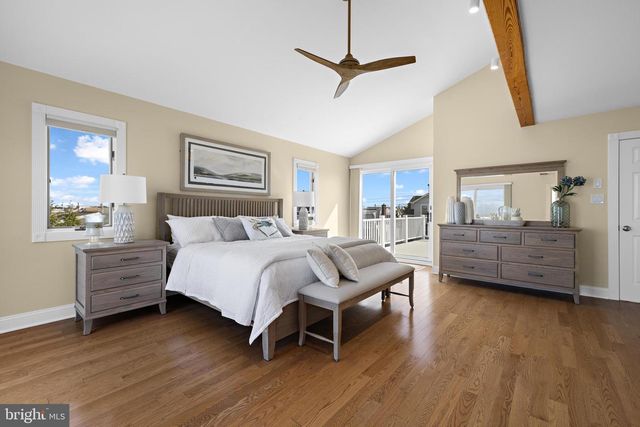 331 N 2ND ST, Surf City, NJ 08008