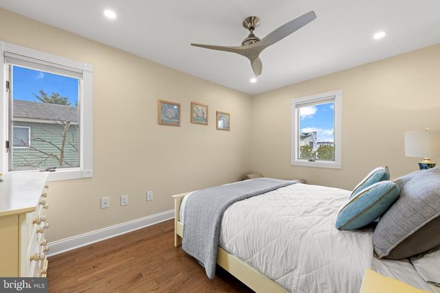 331 N 2ND ST, Surf City, NJ 08008