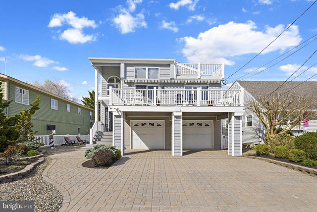 331 N 2ND ST, Surf City, NJ 08008