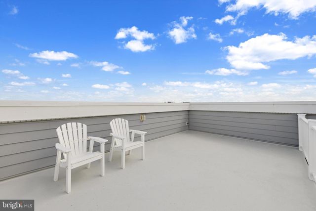 331 N 2ND ST, Surf City, NJ 08008