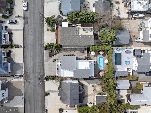 331 N 2ND ST, Surf City, NJ 08008