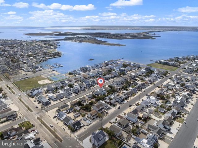 331 N 2ND ST, Surf City, NJ 08008