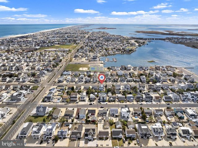 331 N 2ND ST, Surf City, NJ 08008