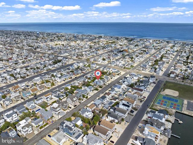 331 N 2ND ST, Surf City, NJ 08008