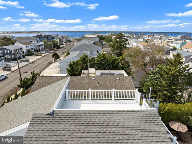331 N 2ND ST, Surf City, NJ 08008