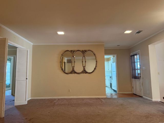 14 Jefferson Place, Pine Bluff, AR 71603