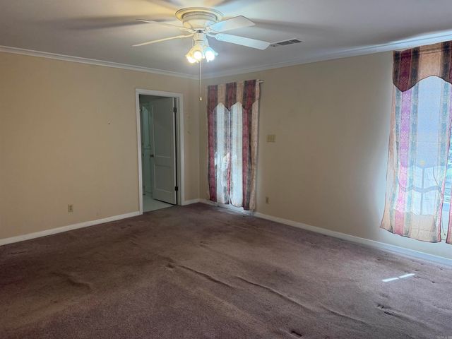 14 Jefferson Place, Pine Bluff, AR 71603