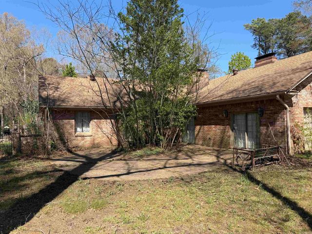 14 Jefferson Place, Pine Bluff, AR 71603