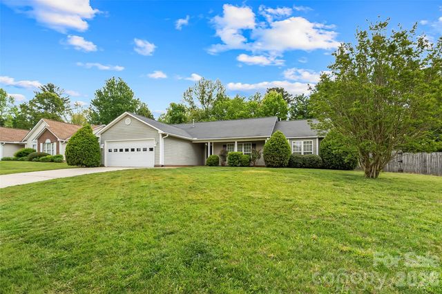 114 Hawks Nest Drive, Fletcher, NC 28732