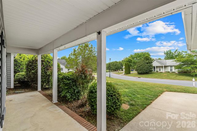 114 Hawks Nest Drive, Fletcher, NC 28732