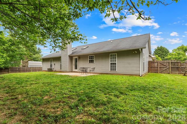 114 Hawks Nest Drive, Fletcher, NC 28732
