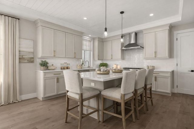 33 LITTLE BAY Drive, Dover, NH 03820