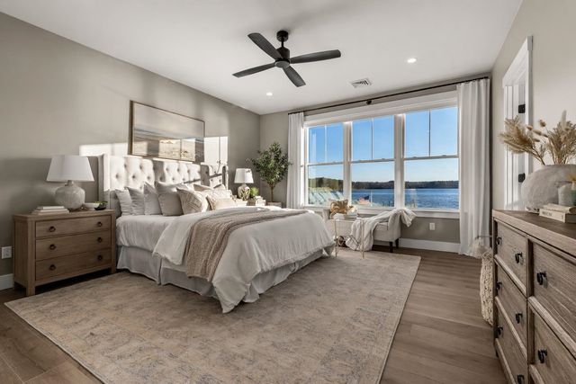 33 LITTLE BAY Drive, Dover, NH 03820