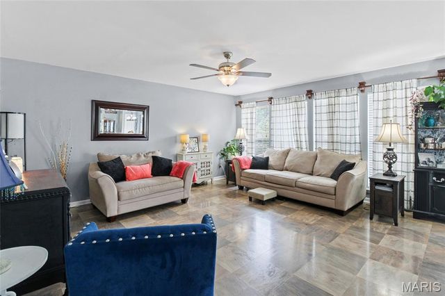 4926 Romaine Spring Drive, Fenton, MO 63026