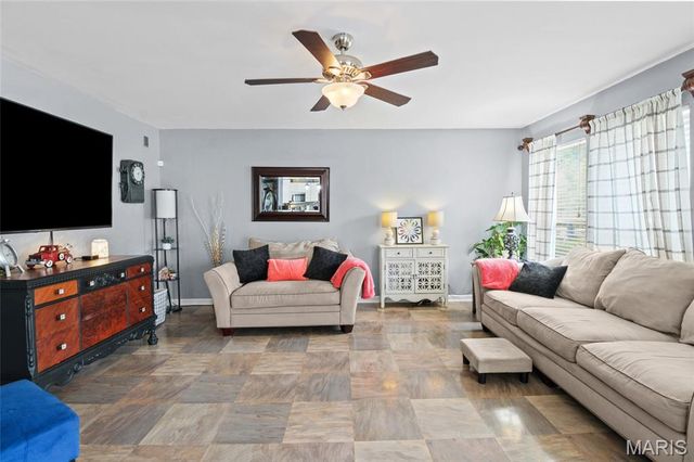 4926 Romaine Spring Drive, Fenton, MO 63026