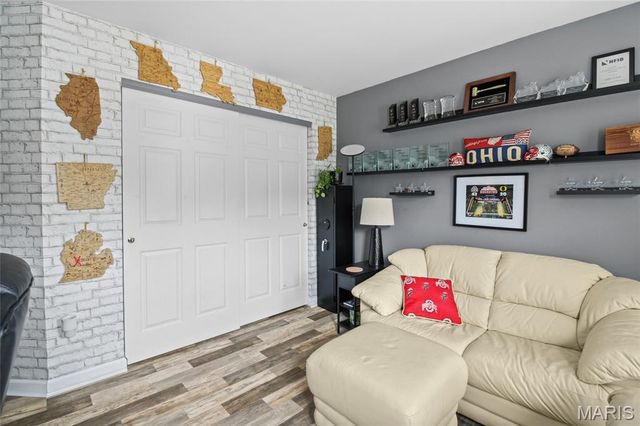 4926 Romaine Spring Drive, Fenton, MO 63026