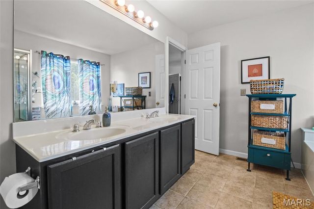 4926 Romaine Spring Drive, Fenton, MO 63026
