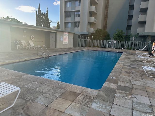 2651 Kuilei Street B23, Honolulu, HI 96826