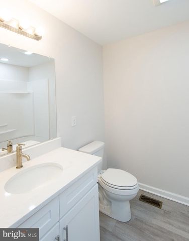109 RAILROAD AVE, East New Market, MD 21631