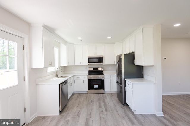 109 RAILROAD AVE, East New Market, MD 21631