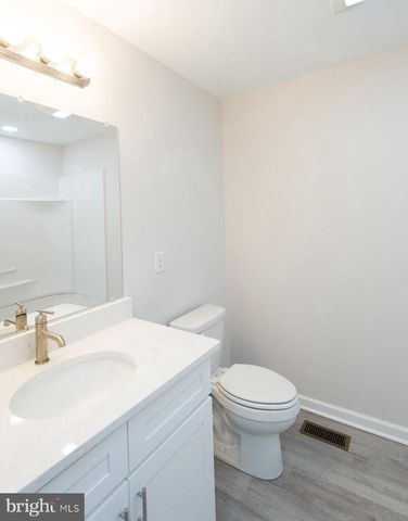109 RAILROAD AVE, East New Market, MD 21631