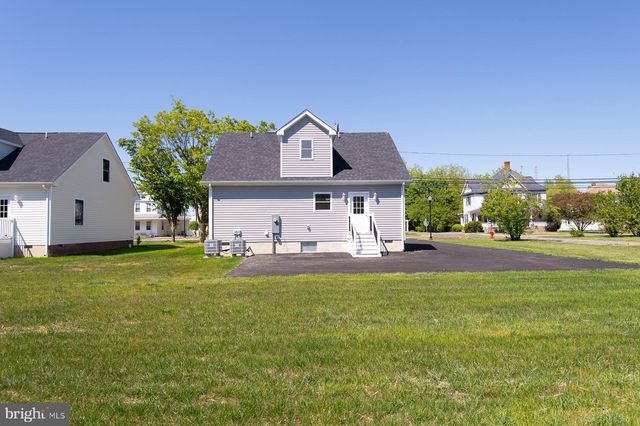 109 RAILROAD AVE, East New Market, MD 21631