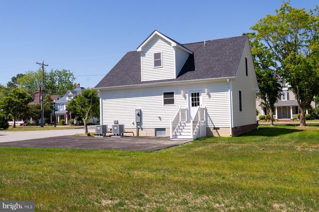 109 RAILROAD AVE, East New Market, MD 21631