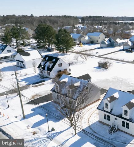 109 RAILROAD AVE, East New Market, MD 21631