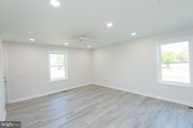 109 RAILROAD AVE, East New Market, MD 21631