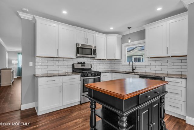 62 Fort De France Avenue, Toms River, NJ 08757