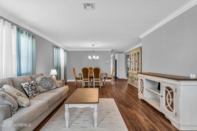 62 Fort De France Avenue, Toms River, NJ 08757