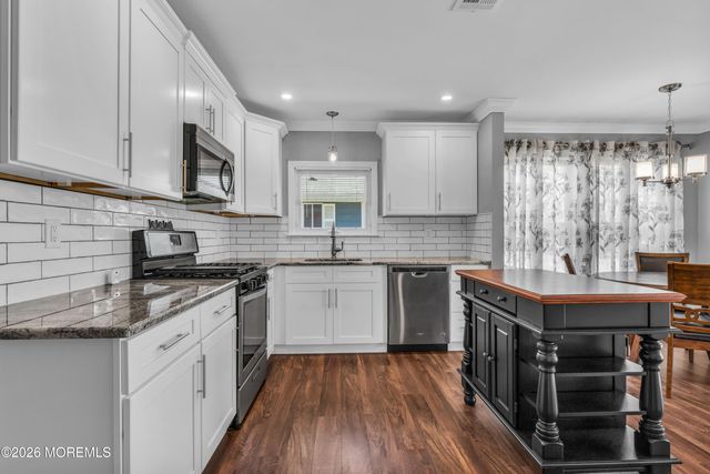 62 Fort De France Avenue, Toms River, NJ 08757