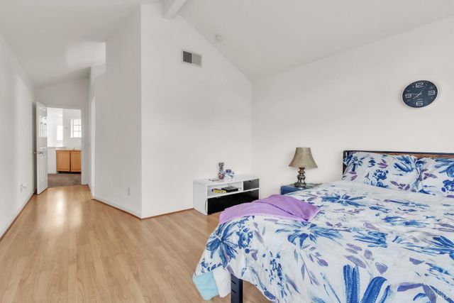 16 Arrowhead Ct, Petaluma, CA 94954