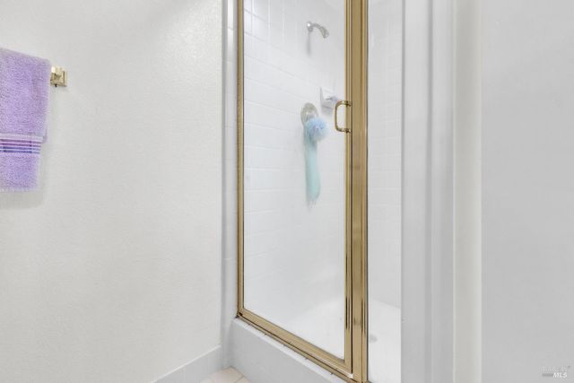 16 Arrowhead Ct, Petaluma, CA 94954