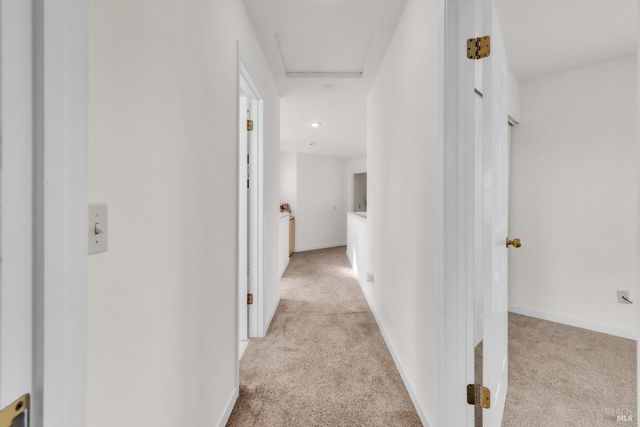 16 Arrowhead Ct, Petaluma, CA 94954