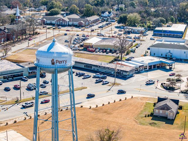 107 Water Run Way, Perry, GA 31069