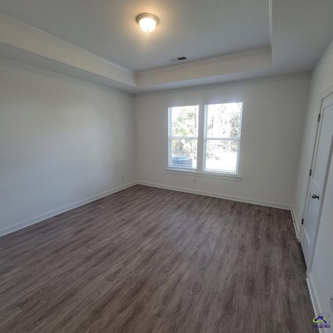 107 Water Run Way, Perry, GA 31069