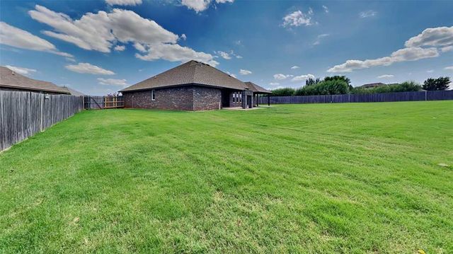 2433 NW 173rd Street, Edmond, OK 73012
