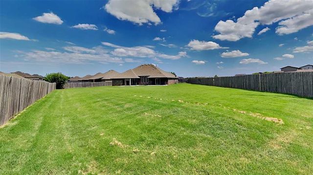 2433 NW 173rd Street, Edmond, OK 73012