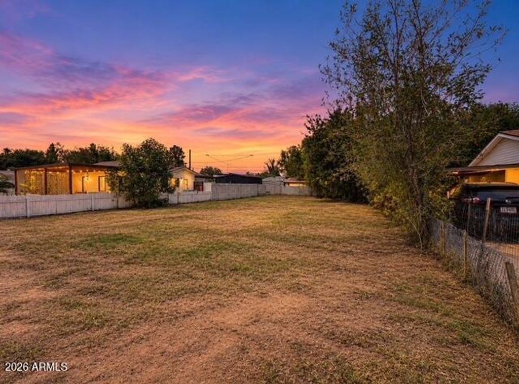 736 E 2nd Street -, Mesa, AZ 85203 — photo 2