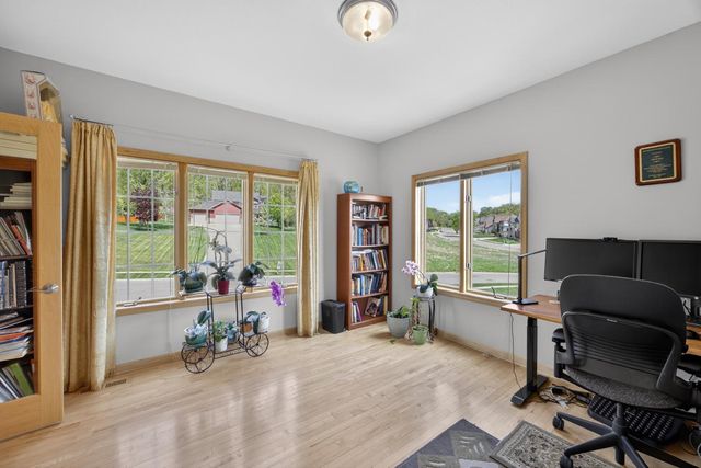 2719 Rocky Creek Lane NE, Rochester, MN 55906