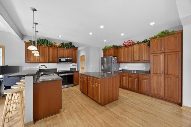 2719 Rocky Creek Lane NE, Rochester, MN 55906