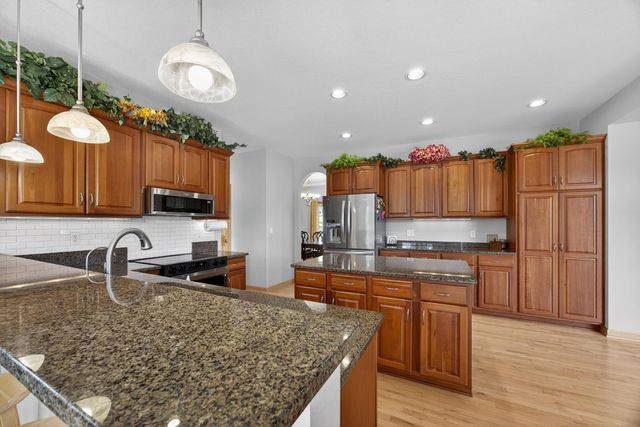 2719 Rocky Creek Lane NE, Rochester, MN 55906