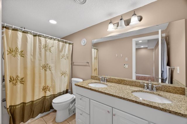 2719 Rocky Creek Lane NE, Rochester, MN 55906