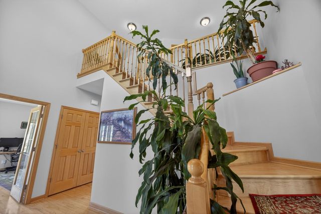 2719 Rocky Creek Lane NE, Rochester, MN 55906