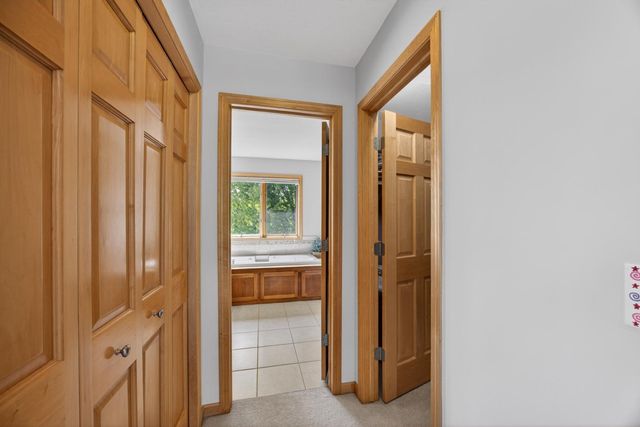 2719 Rocky Creek Lane NE, Rochester, MN 55906