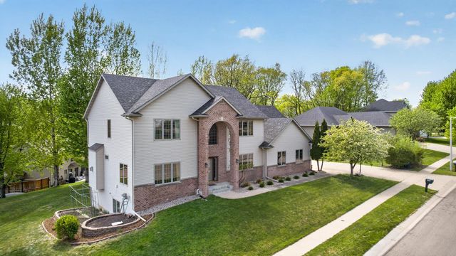 2719 Rocky Creek Lane NE, Rochester, MN 55906