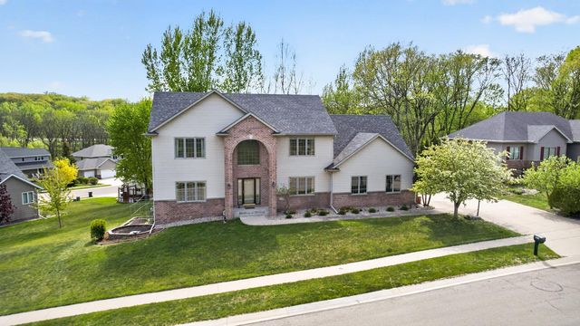2719 Rocky Creek Lane NE, Rochester, MN 55906