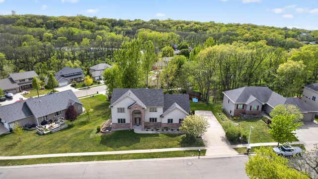 2719 Rocky Creek Lane NE, Rochester, MN 55906