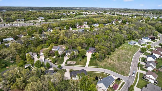 2719 Rocky Creek Lane NE, Rochester, MN 55906